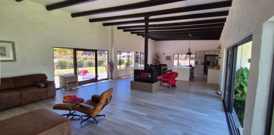5 Bedroom Property for Sale in Cape Farms Western Cape